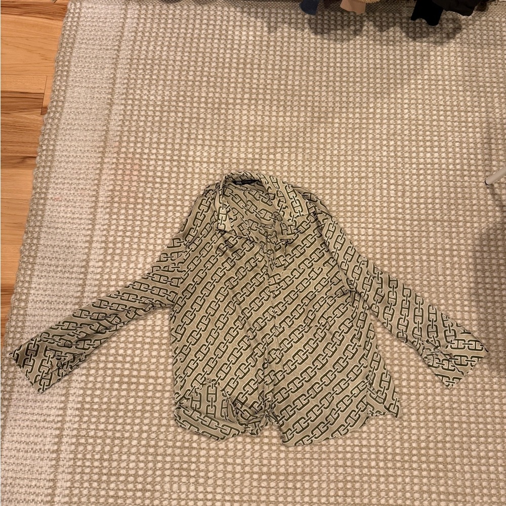 Zara Olive and Cream Geometric Shirt